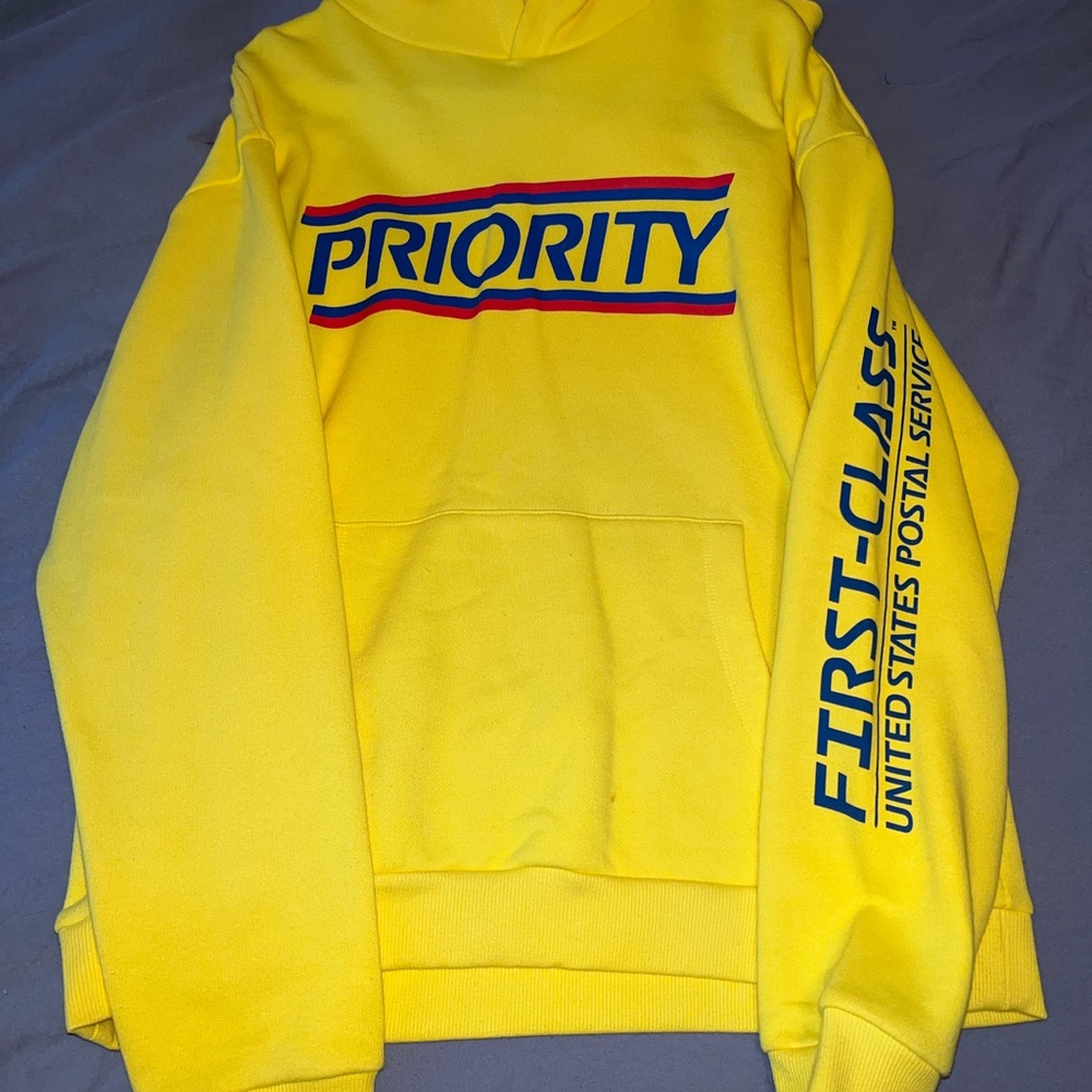 Forver 21 Yellow USPS Hoodie. Medium. Never worn.
